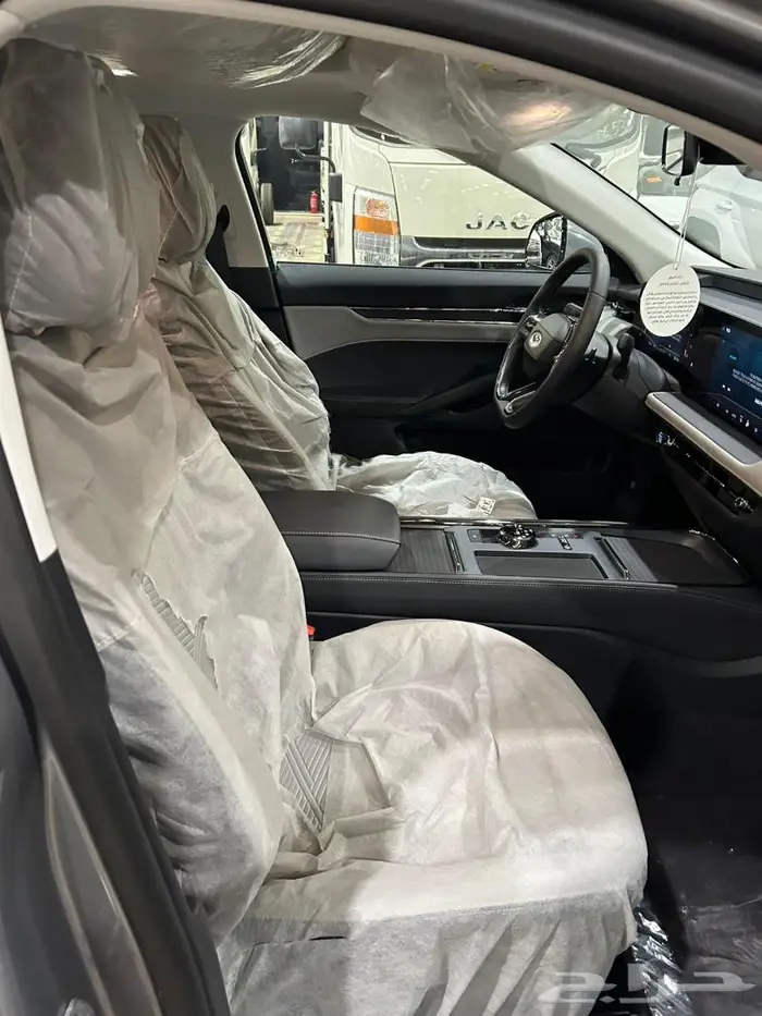 عرض خاص - فورد تورس إمبيانتى 2025 سعودى توكيلات الجزيرة . 10