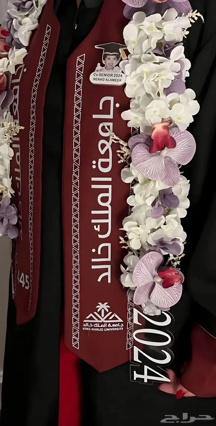 بروشات اكريلك بالاسم حسب الطلب 8