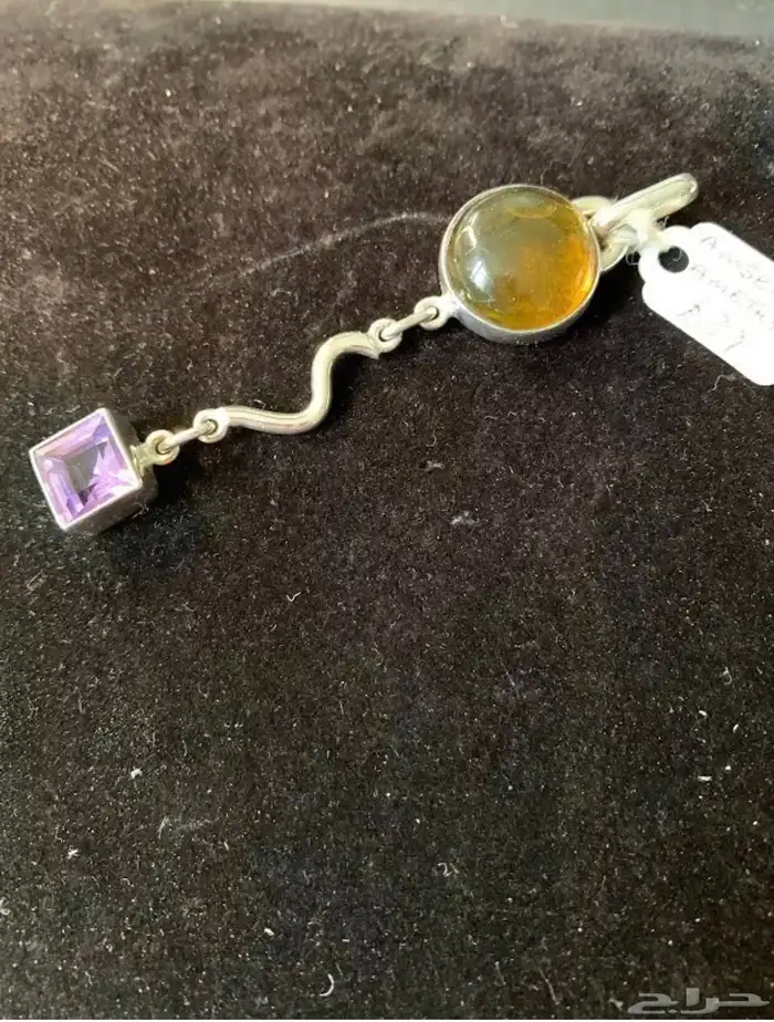 تعليقة طويلة من الفضة مختومة بحجر العنبر الكهرمان والاماثيست 4