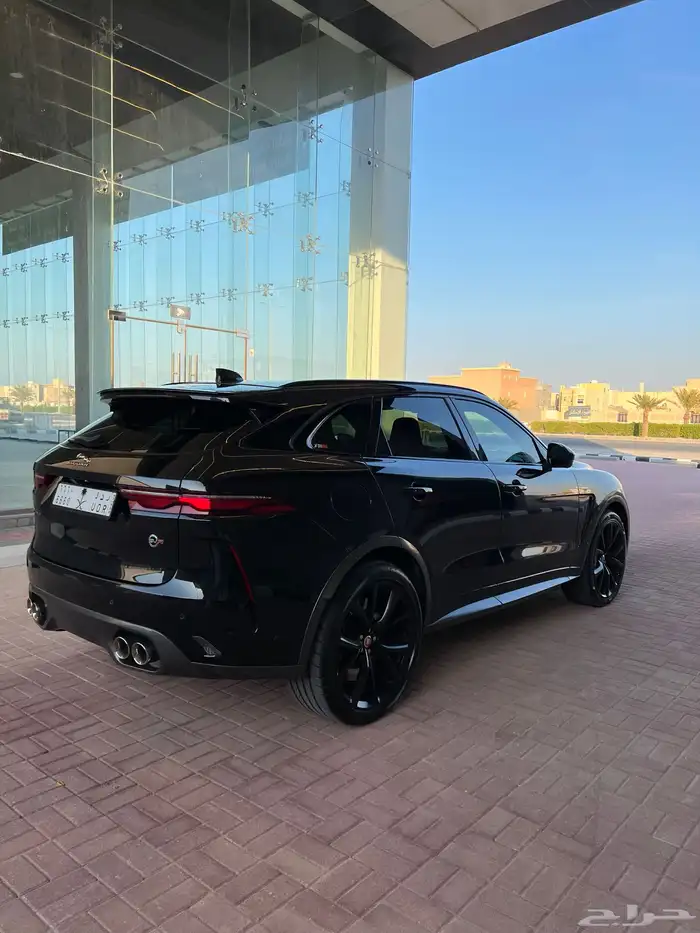 جاكوار F-PACE SVR V8دبل فل كامل 550 حصان تم البيع 6
