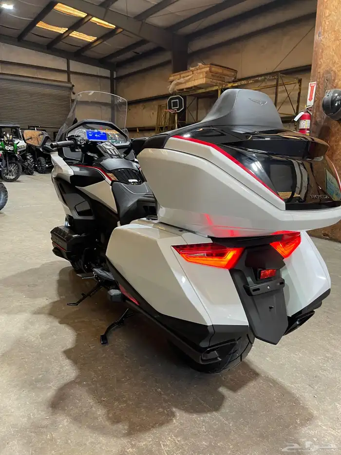 HONDA GOLDWING 2024 5