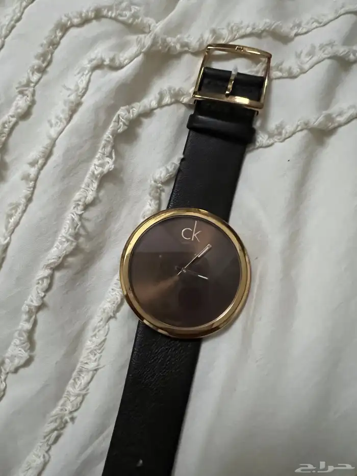 ساعه كلفن كلاين نسائيه نظيفه جدا 6