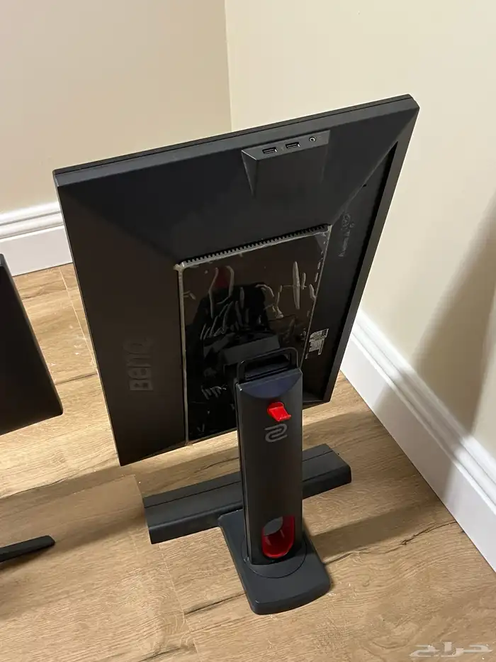 شاشة قيمنق اسوس وبنكيو 0