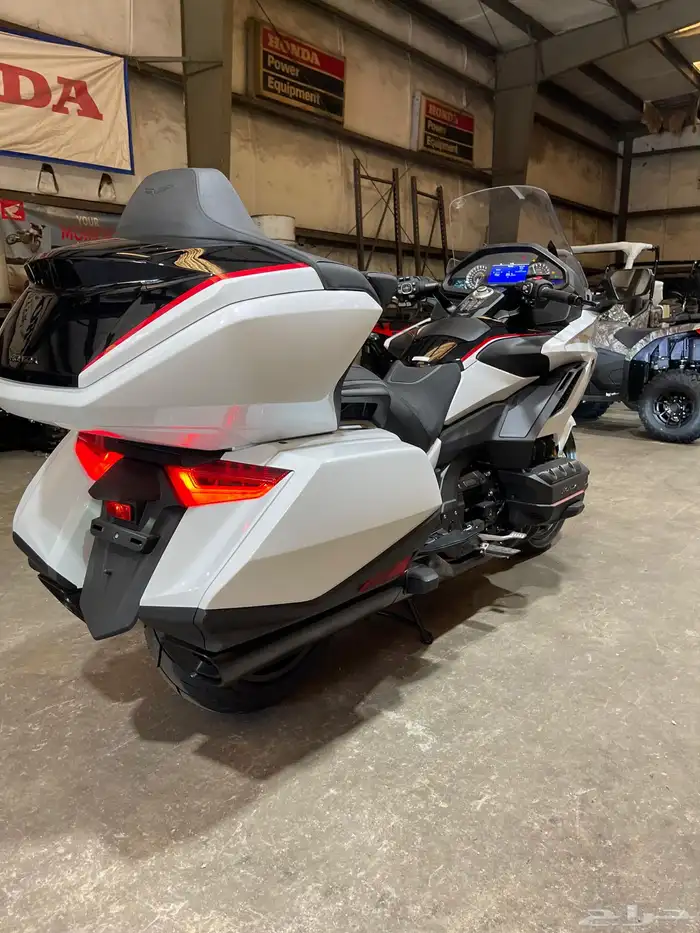 HONDA GOLDWING 2024 3