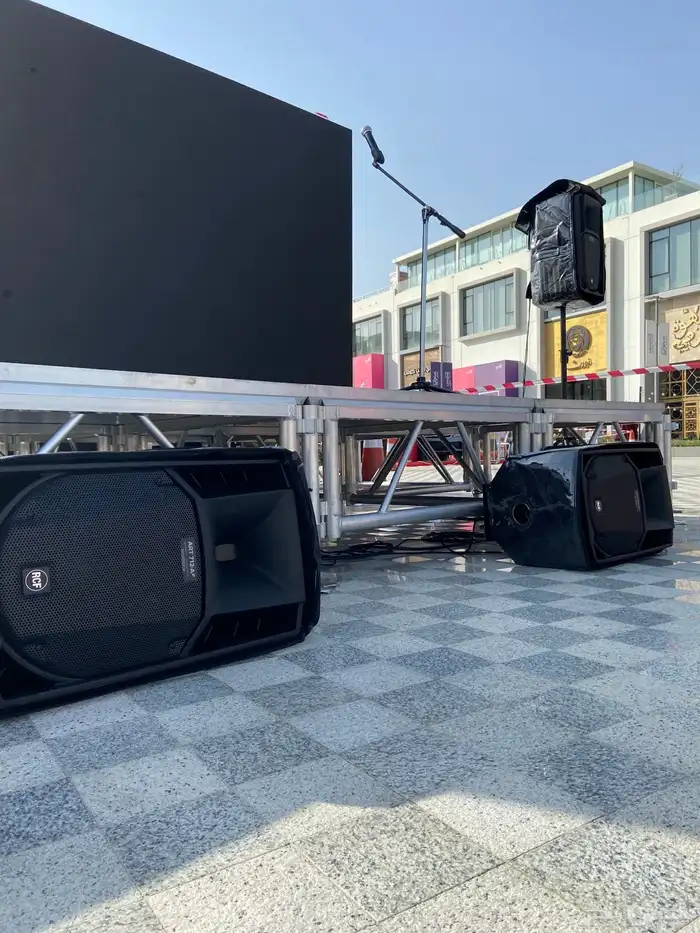 تأجير وبيع سستم صوت سماعات rcvومايكات شور 4