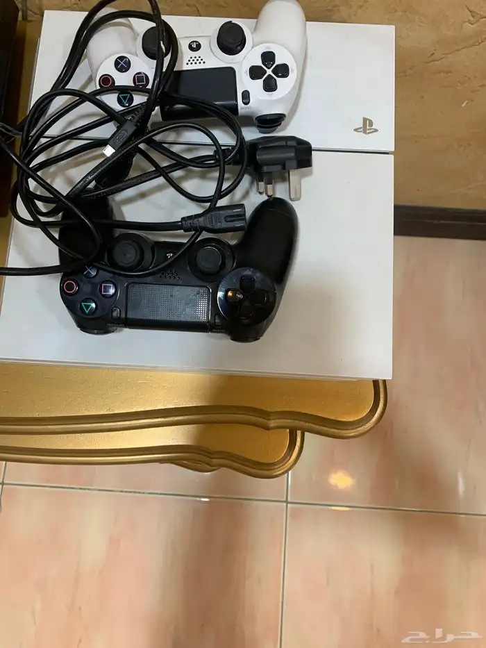 سوني فور مستعمل عادي ابيض نادر 0