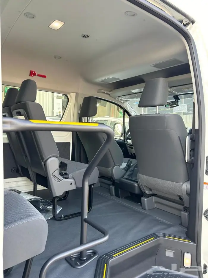 تويوتا هايس 13 راكب قير عادي ديزل موديل 2025 7