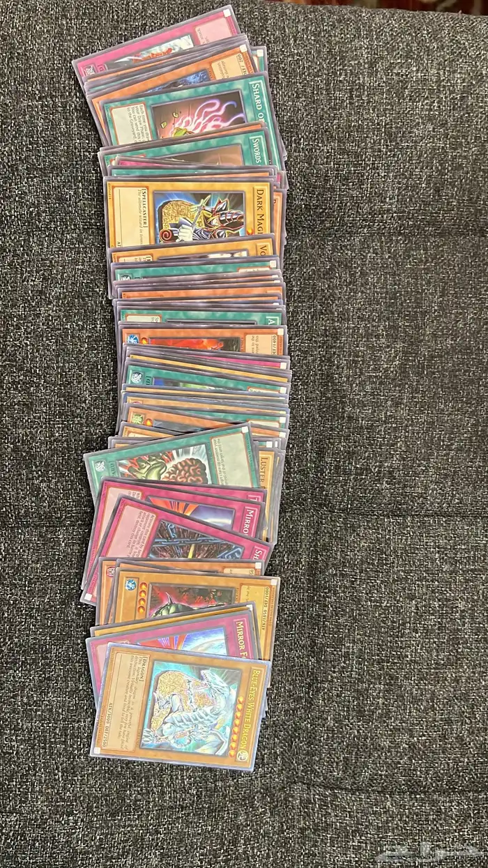 كروت يوغي يو yugioh cards اصلية وفي حالة ممتازة التواصل واتس 3