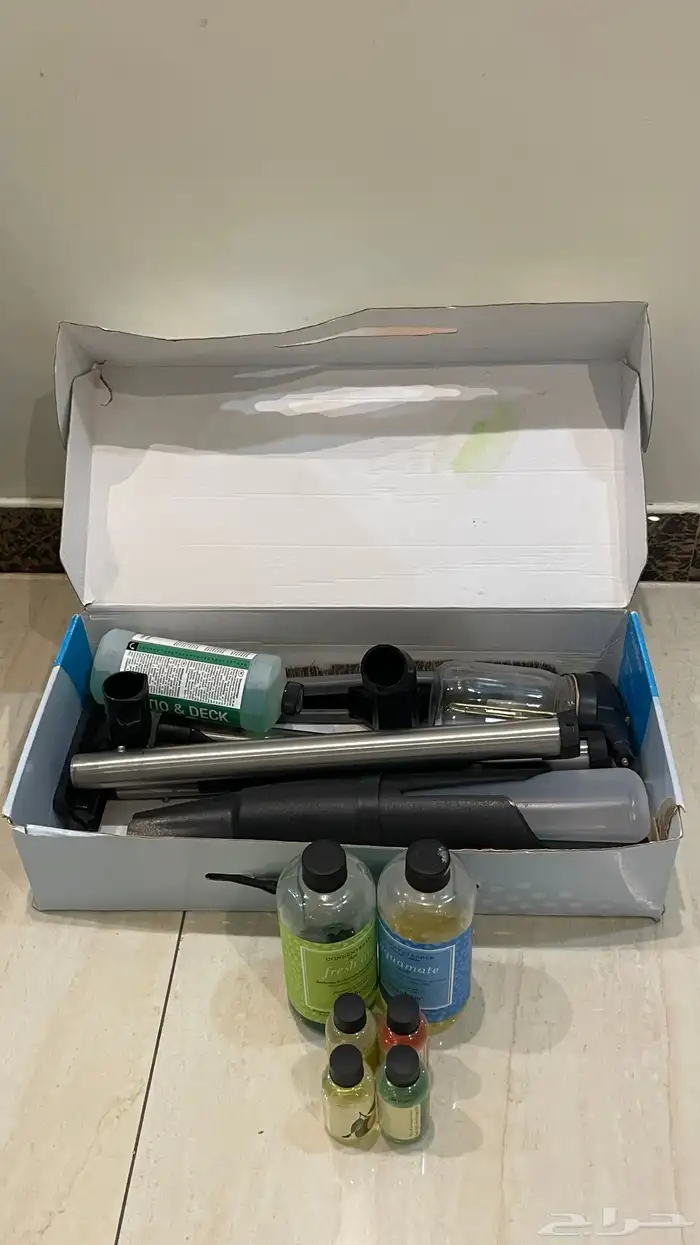 مكنسة كهربائية 0