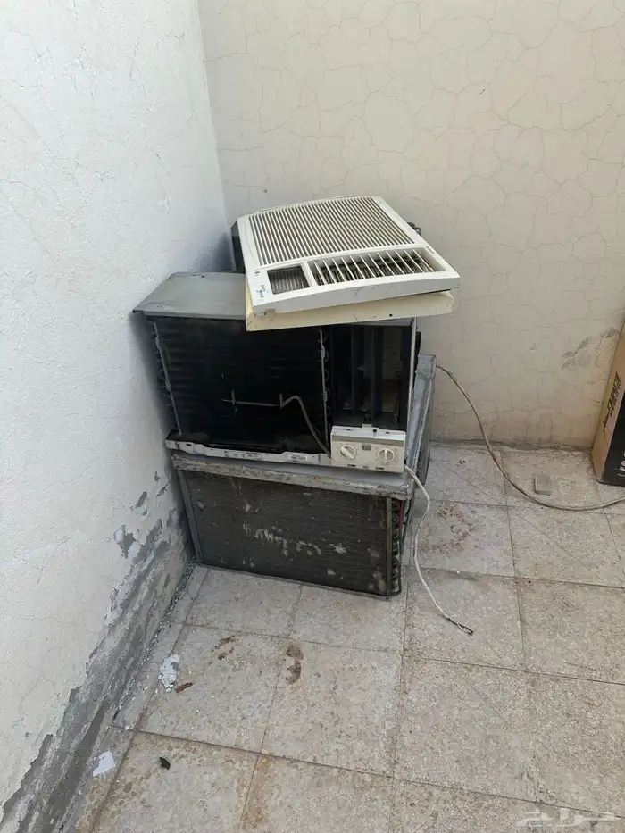 السلام عليكم مكيفين واحد 18 واحد 24 1