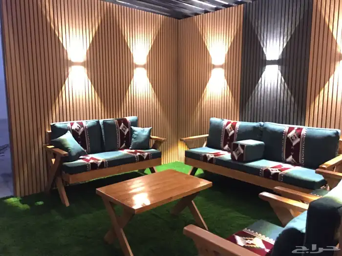 العشب الصناعي وبديل الخشب والديكورات الداخليه 1
