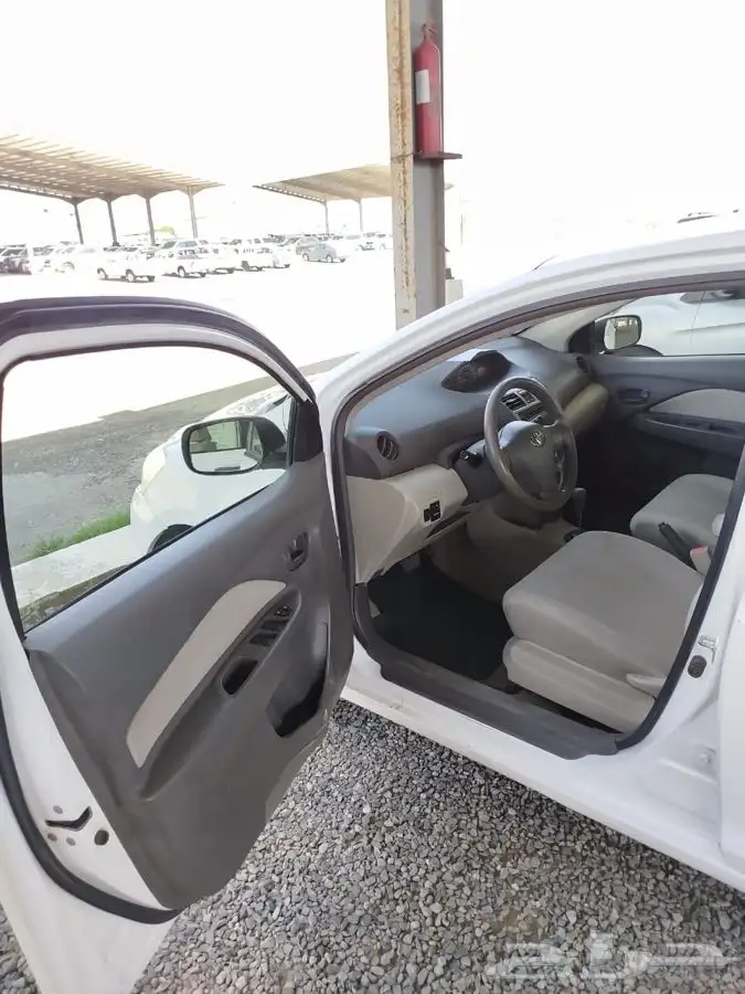 تم البيع يارس 2013 م 9