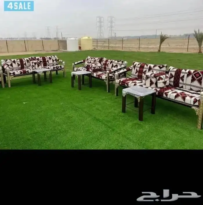 كراسي حديد . جلسة خارجيه 0