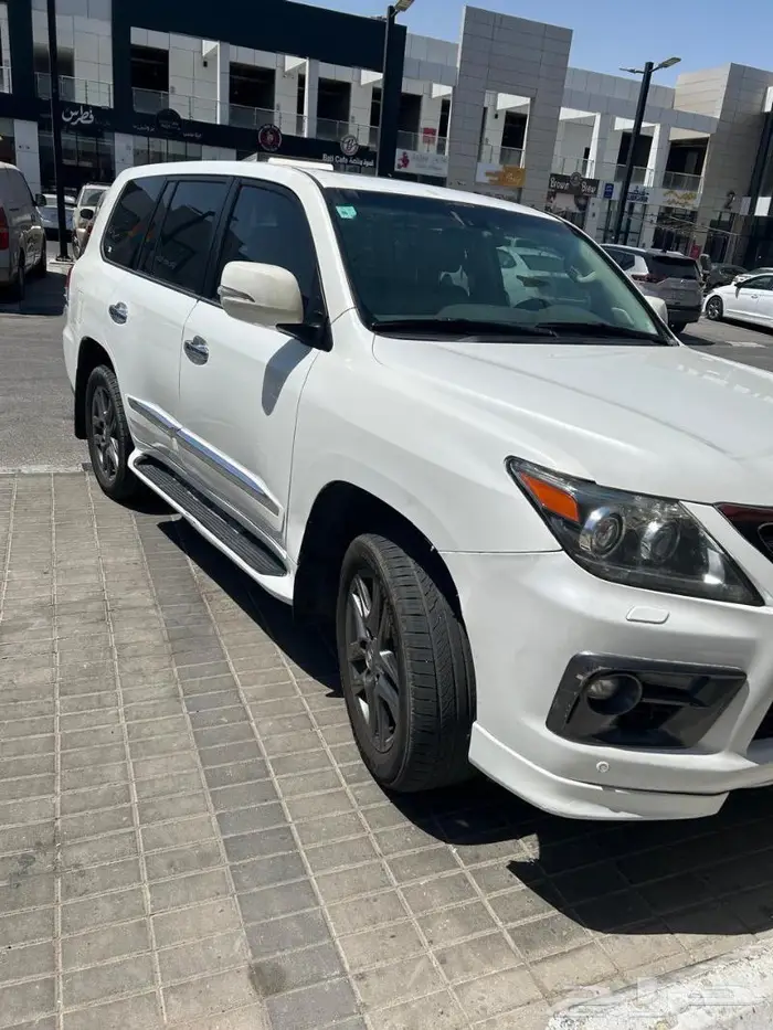 جيب لكزس LX 2014 1