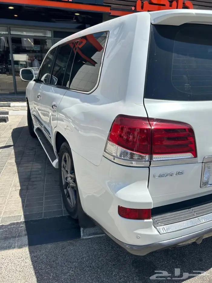 جيب لكزس LX 2014 3