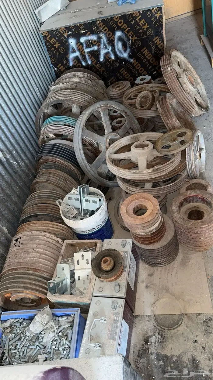 للبيع محولات كهربائية ومولدات كهربائية وقيور ومكرات 27