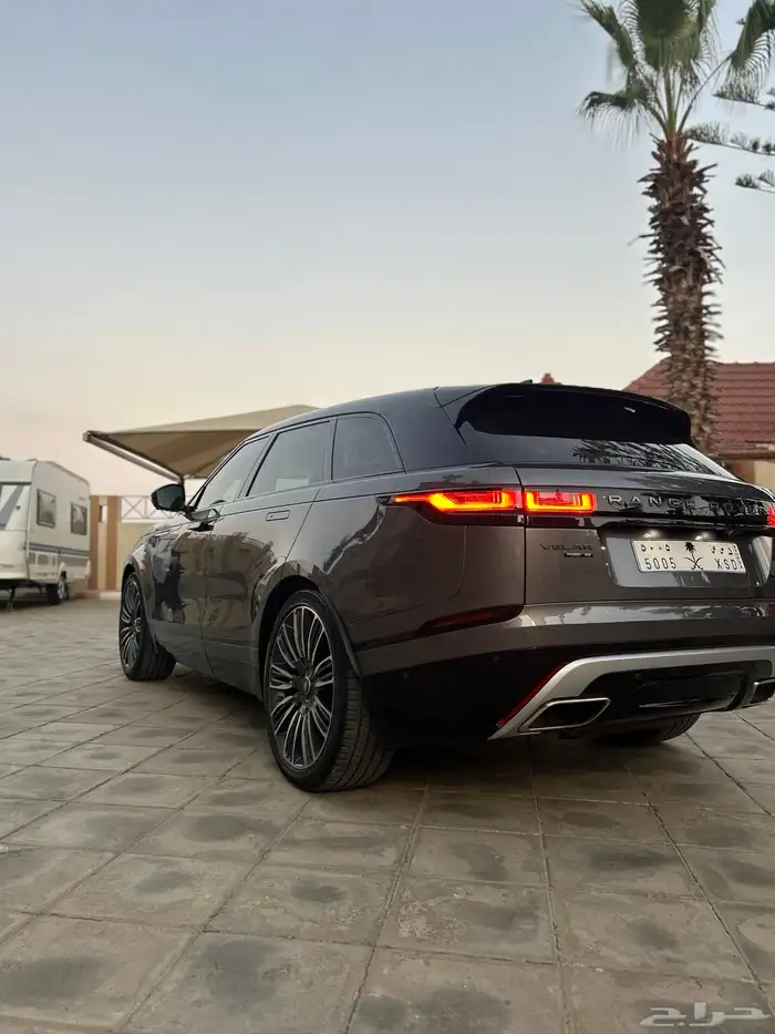 رنج روفر فيلار SE380 نظيف جدا 3