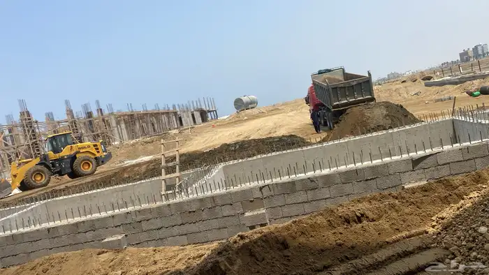 معدات ثقيله بوكلين شيول بوبكات جي سي بي 5
