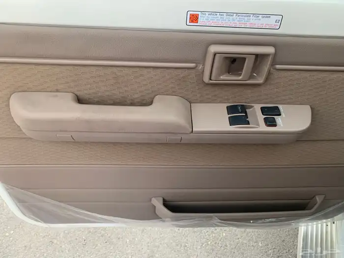 للبيع او الإيجار إسعاف جيب ديزل 8