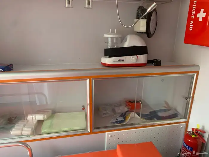 للبيع او الإيجار إسعاف جيب ديزل 17