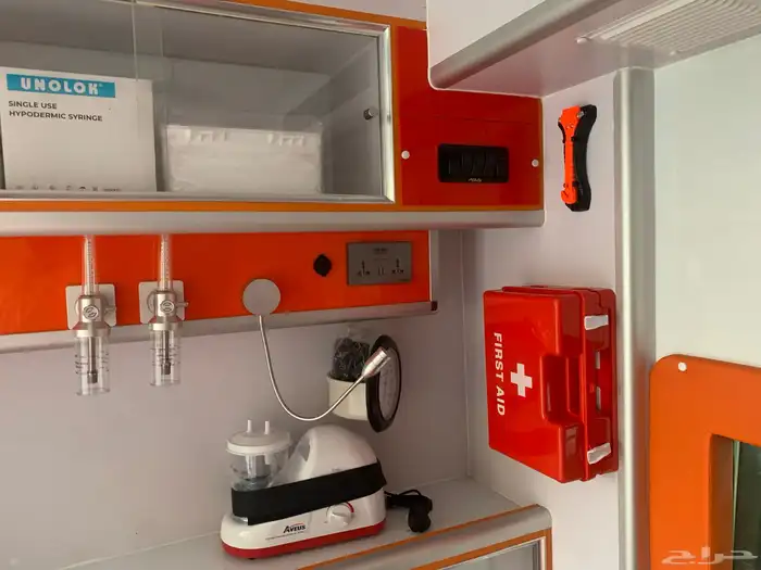 للبيع او الإيجار إسعاف جيب ديزل 15