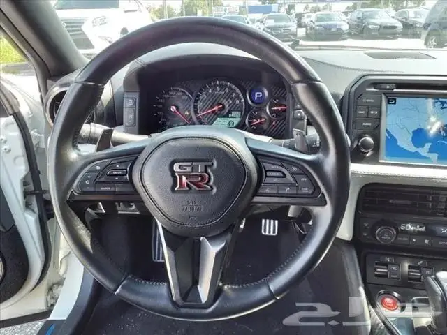 نيسان GTR Premium موديل 2023 (مستعمل) 12