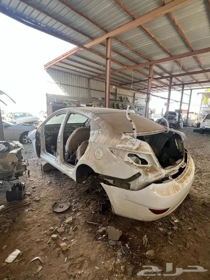 اكسنت تشليح قطع غيار موديل 2012 الى 2018 3