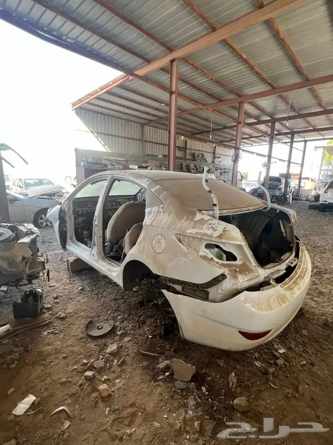 اكسنت تشليح قطع غيار موديل 2012 الى 2018 1