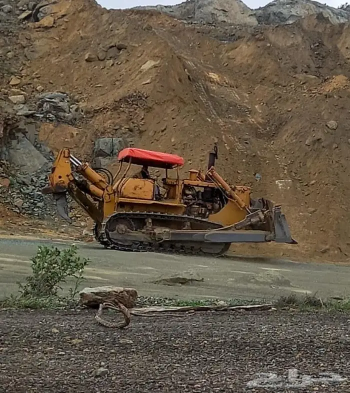 بلدوزر كوماتسو 155 0