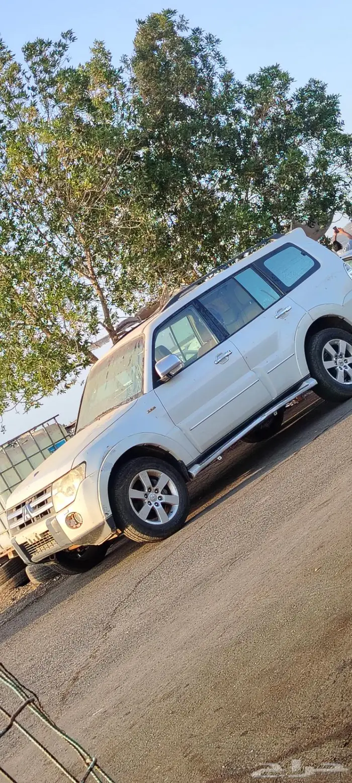 ميتسوبيشي باجيرو قطع غيار تشليح 3