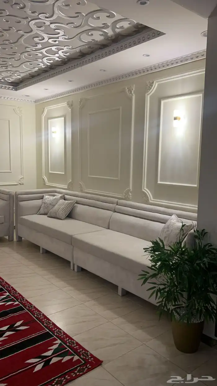 كنب 3قطع كبيره جديده سبب البيع ما ناسبتنا لونه رمادي فاتح 1