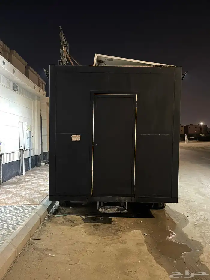 للبيع فود ترك 4
