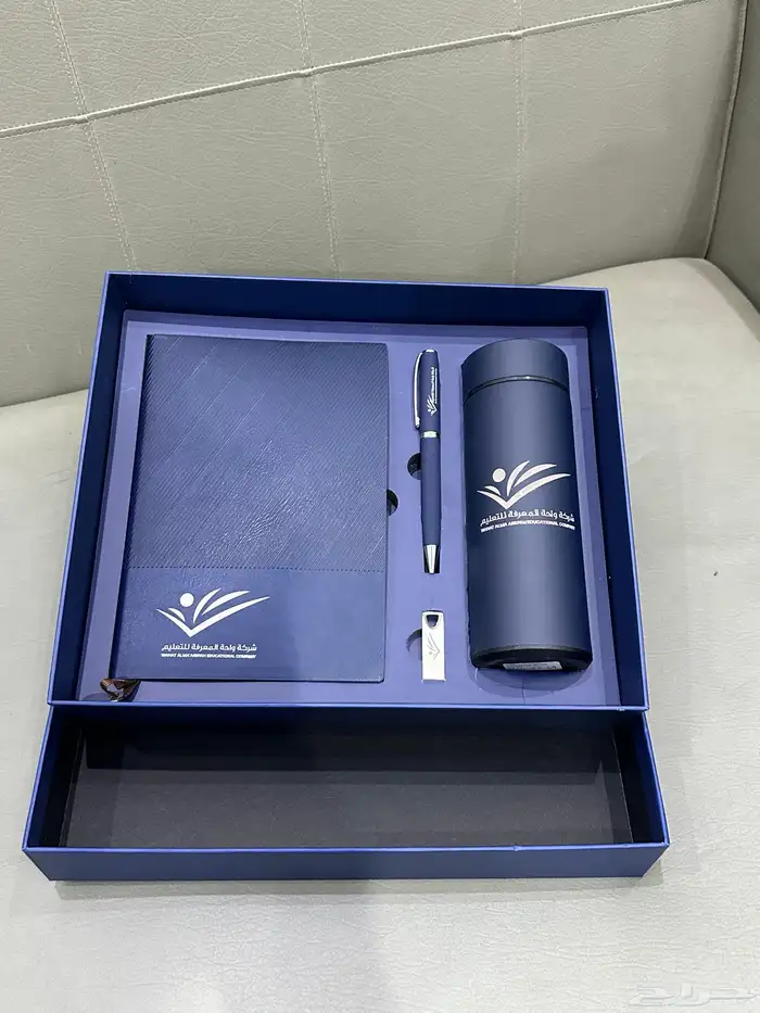 طباعة بوكسات هدايا فاخرة توزيعات شركات 7