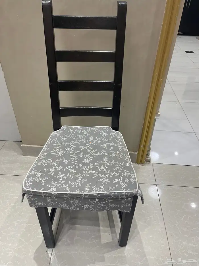 طاولة الطعام مع 9 كراسي (مع كفرات كراسي)ايكيا يكبر و يصغر 10