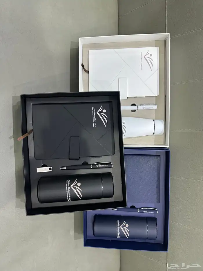 طباعة بوكسات هدايا فاخرة توزيعات شركات 2