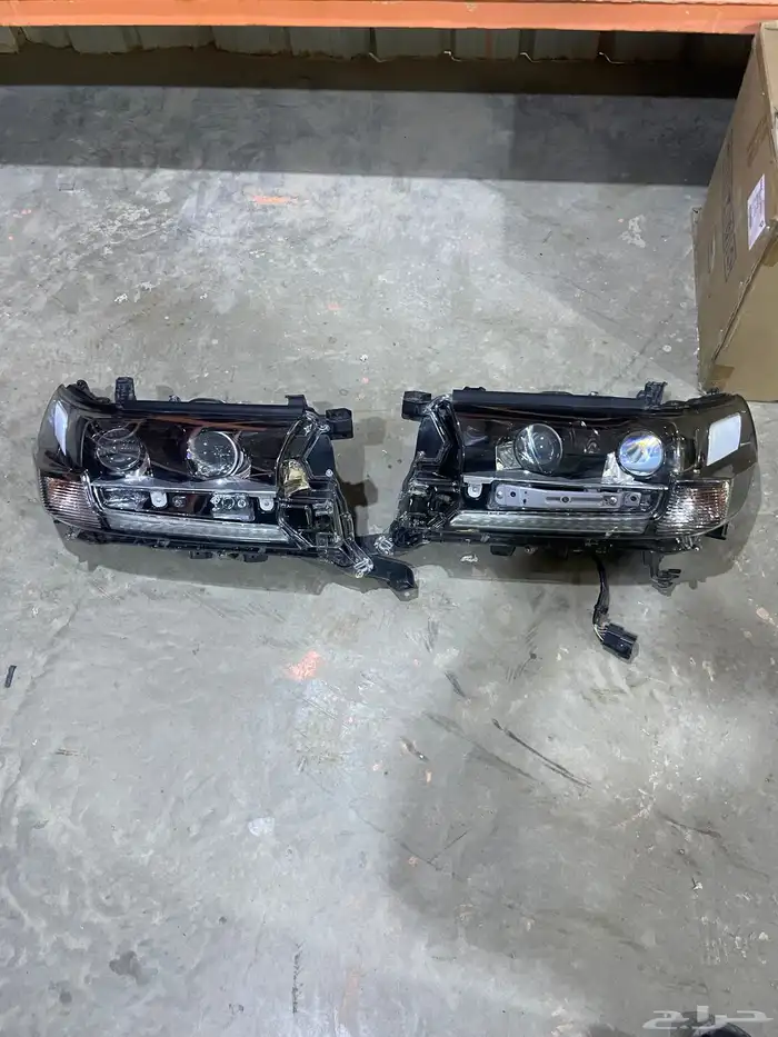 شمعات اماميه لاند كروزر موديل 2018__2019__2020___2021 وكاله 0