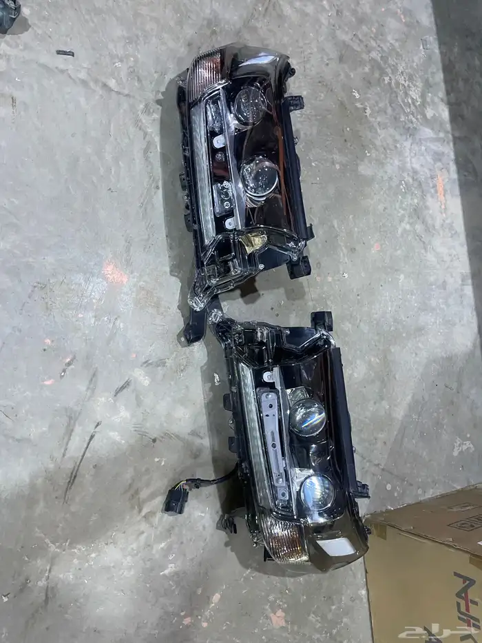 شمعات اماميه لاند كروزر موديل 2018__2019__2020___2021 وكاله 3