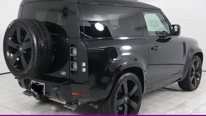 2023 Land Rover Defender 90 V8(عرض لفتره محدوده) 2