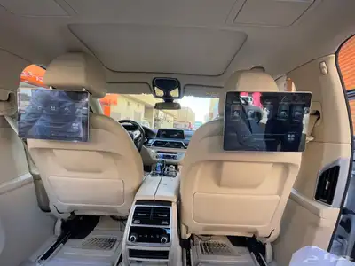 شاشات خلفية بي ام دبليو X7 2019 0