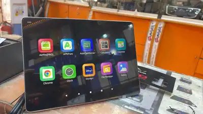 شاشات خلفية بي ام دبليو X7 2019 4