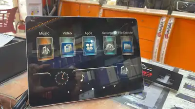 شاشات خلفية بي ام دبليو X7 2019 3