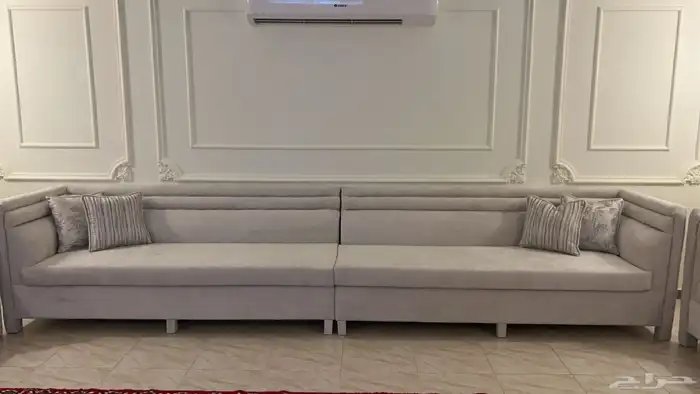 كنب 3قطع كبيره جديده سبب البيع ما ناسبتنا لونه رمادي فاتح 2
