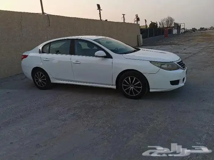 للبيع رينو سافران 4 سلندر موديل 2012 3