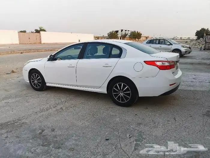 للبيع رينو سافران 4 سلندر موديل 2012 5