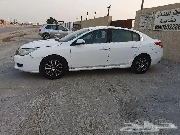 للبيع رينو سافران 4 سلندر موديل 2012 8