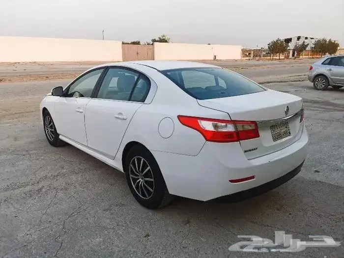 للبيع رينو سافران 4 سلندر موديل 2012 9