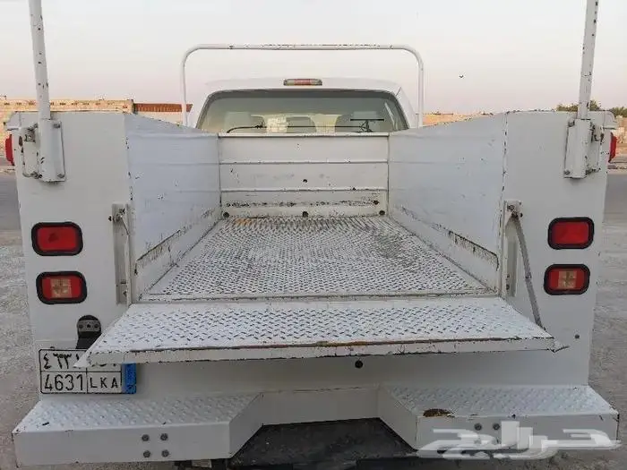 للبيع ونيت فورد F350 غمارتين بدون دبل ماشي قليل 18