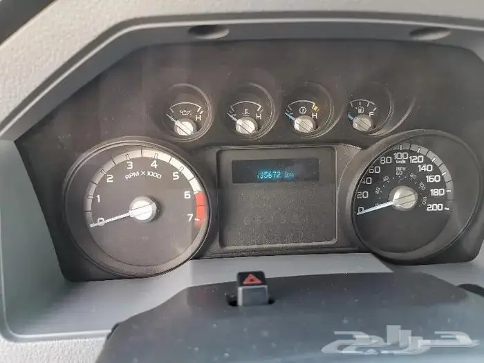 للبيع ونيت فورد F350 غمارتين بدون دبل ماشي قليل 24