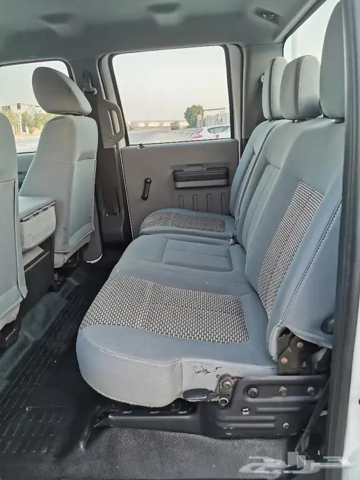 للبيع ونيت فورد F350 غمارتين بدون دبل ماشي قليل 28