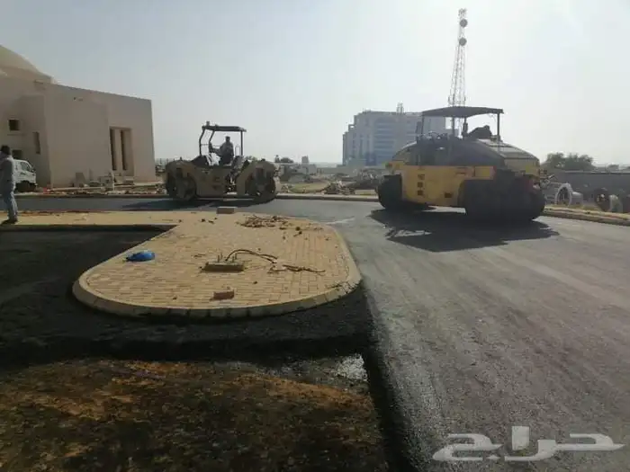 مقاول اسفلت في احد المسارحه 2